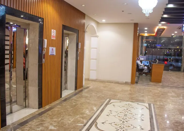 أجنحة فندق إيوان الأندلس